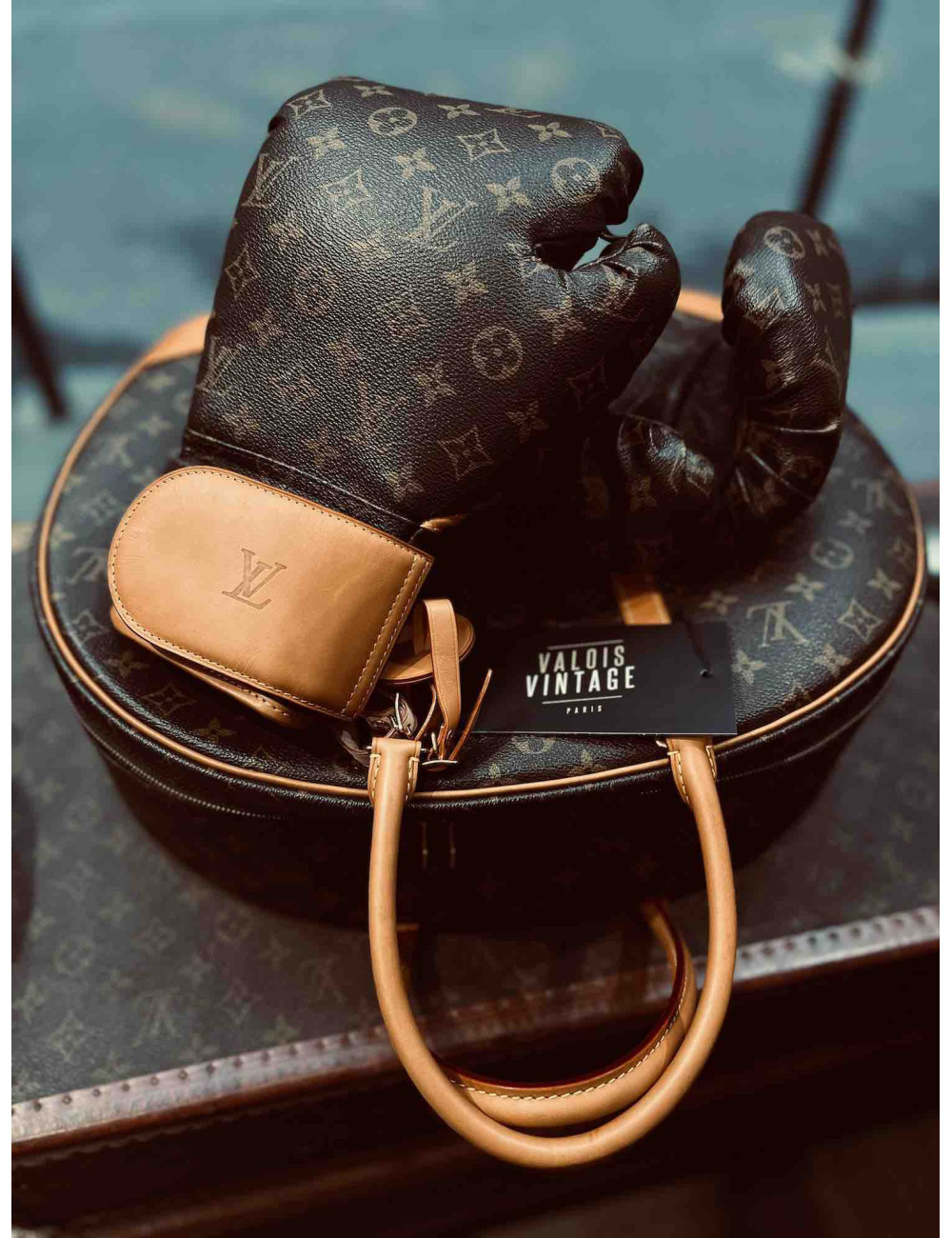 Sac de sport LOUIS VUITTON par Karl Lagerfeld  gants de boxe Monogram