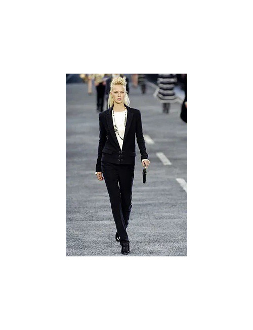 Veste T42 CHANEL velours noir 