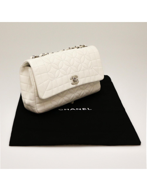 A RETEINDRE Timeless CHANEL blanc