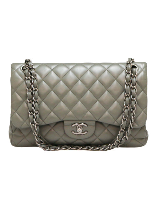 Jumbo CHANEL cuir lisse matelassé gris