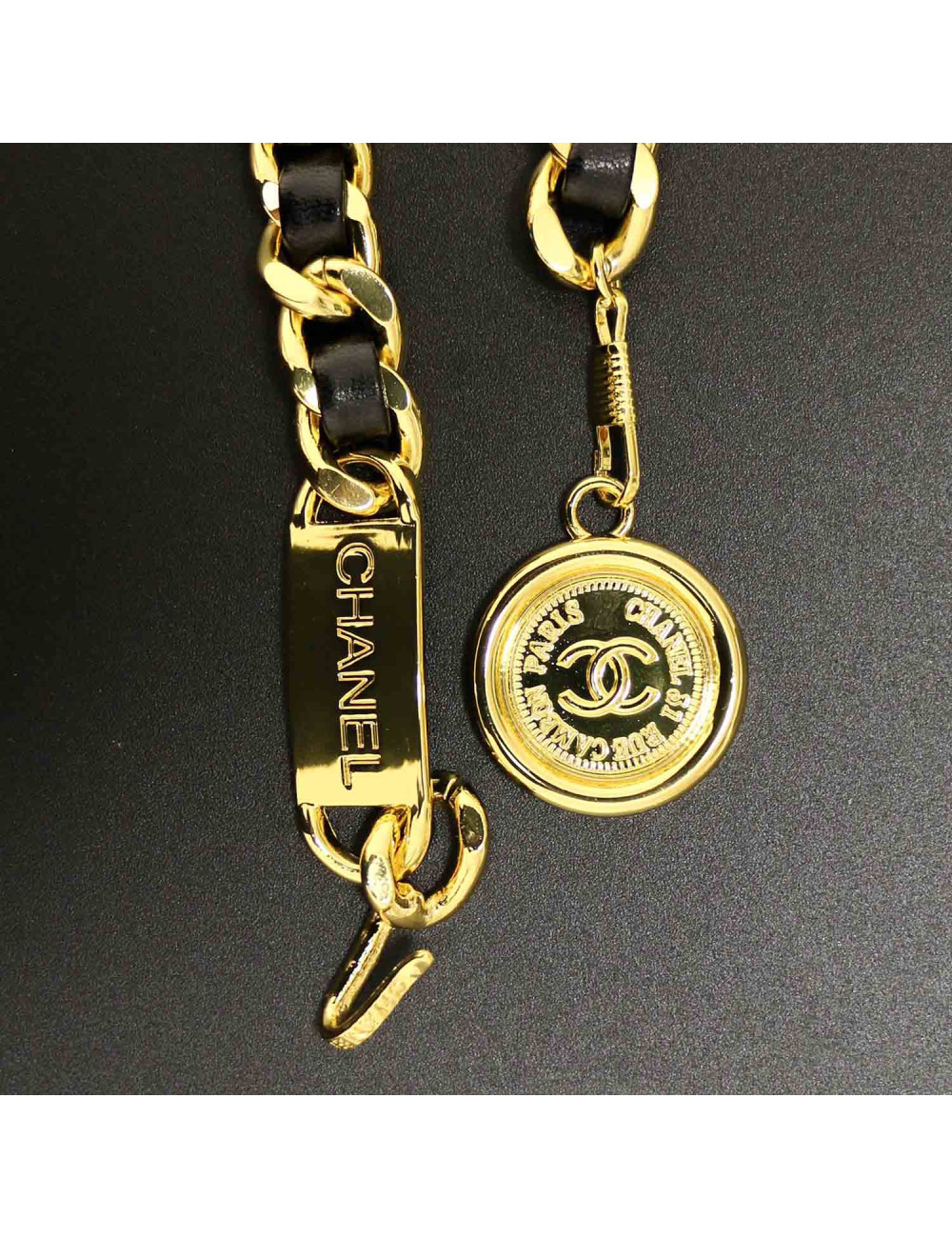 Ceinture CHANEL chaine entrelacée de cuir noir