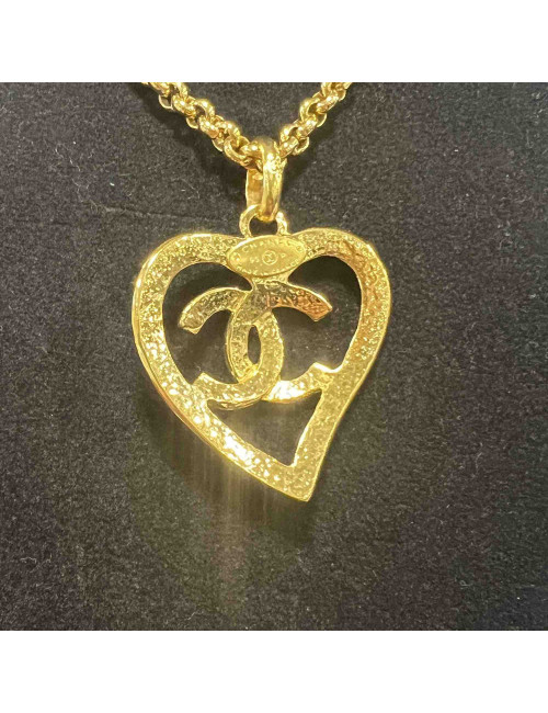 Collier CHANEL coeur CC doré