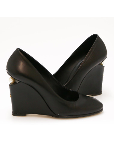 Escarpins T 38,5 CHANEL noirs 2