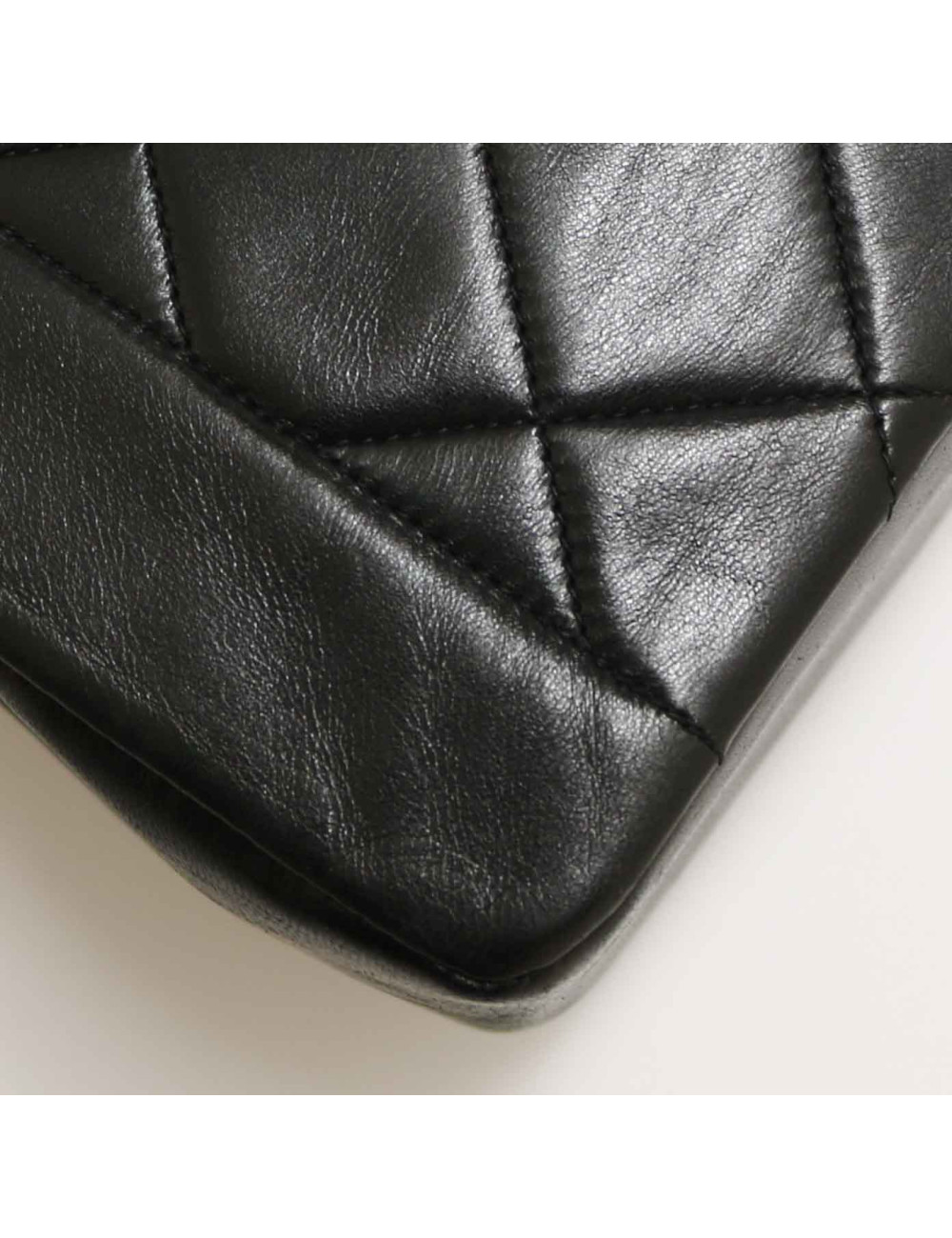 Sac vintage CHANEL Diana noir