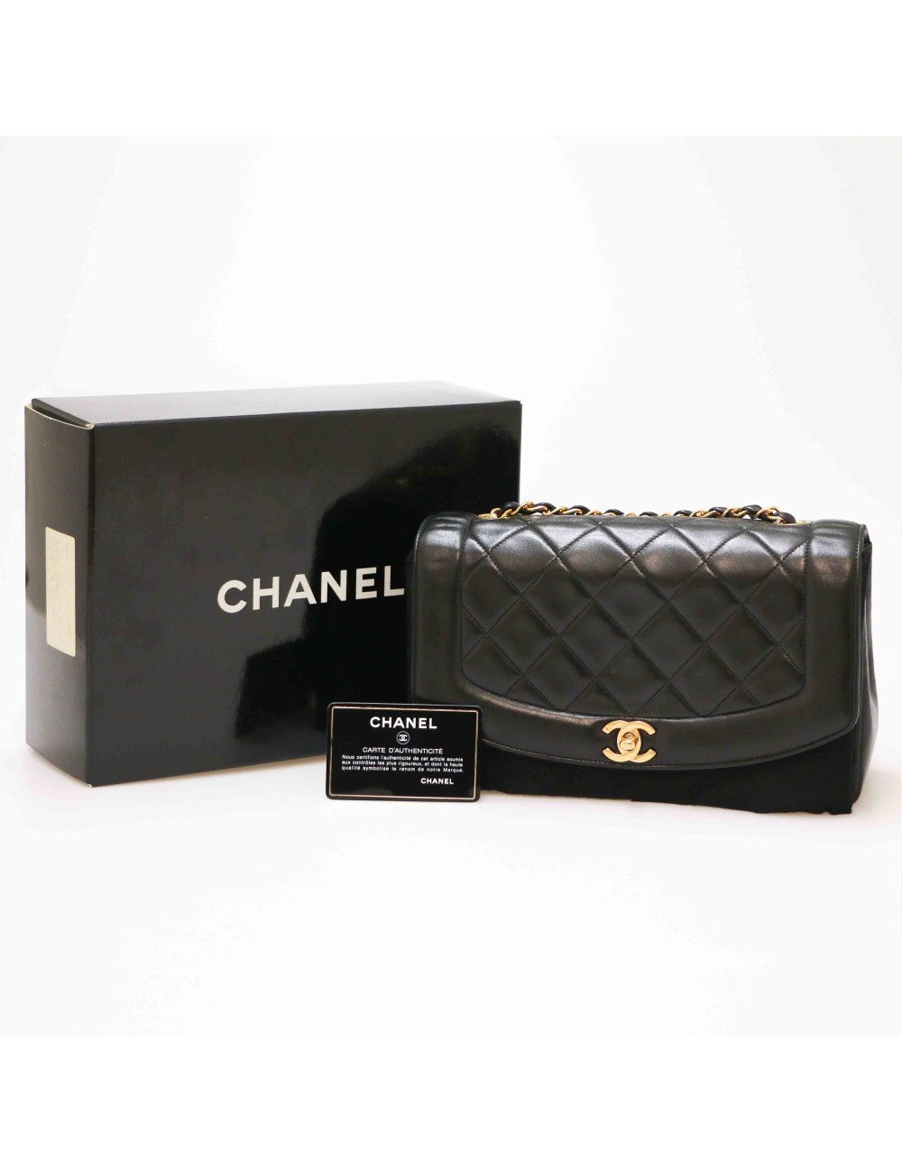 Sac vintage CHANEL Diana noir