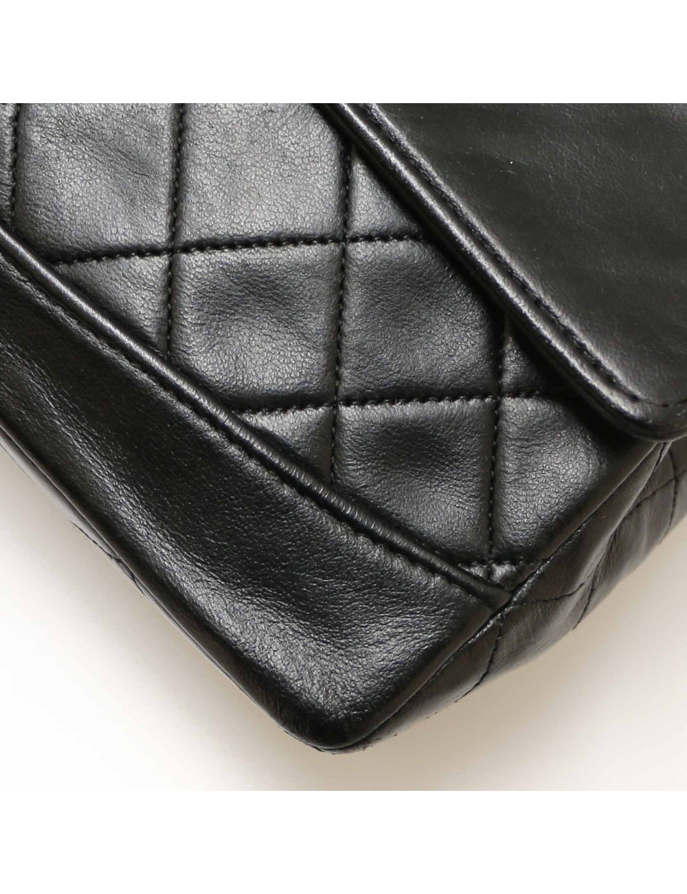 Sac vintage CHANEL classique noir