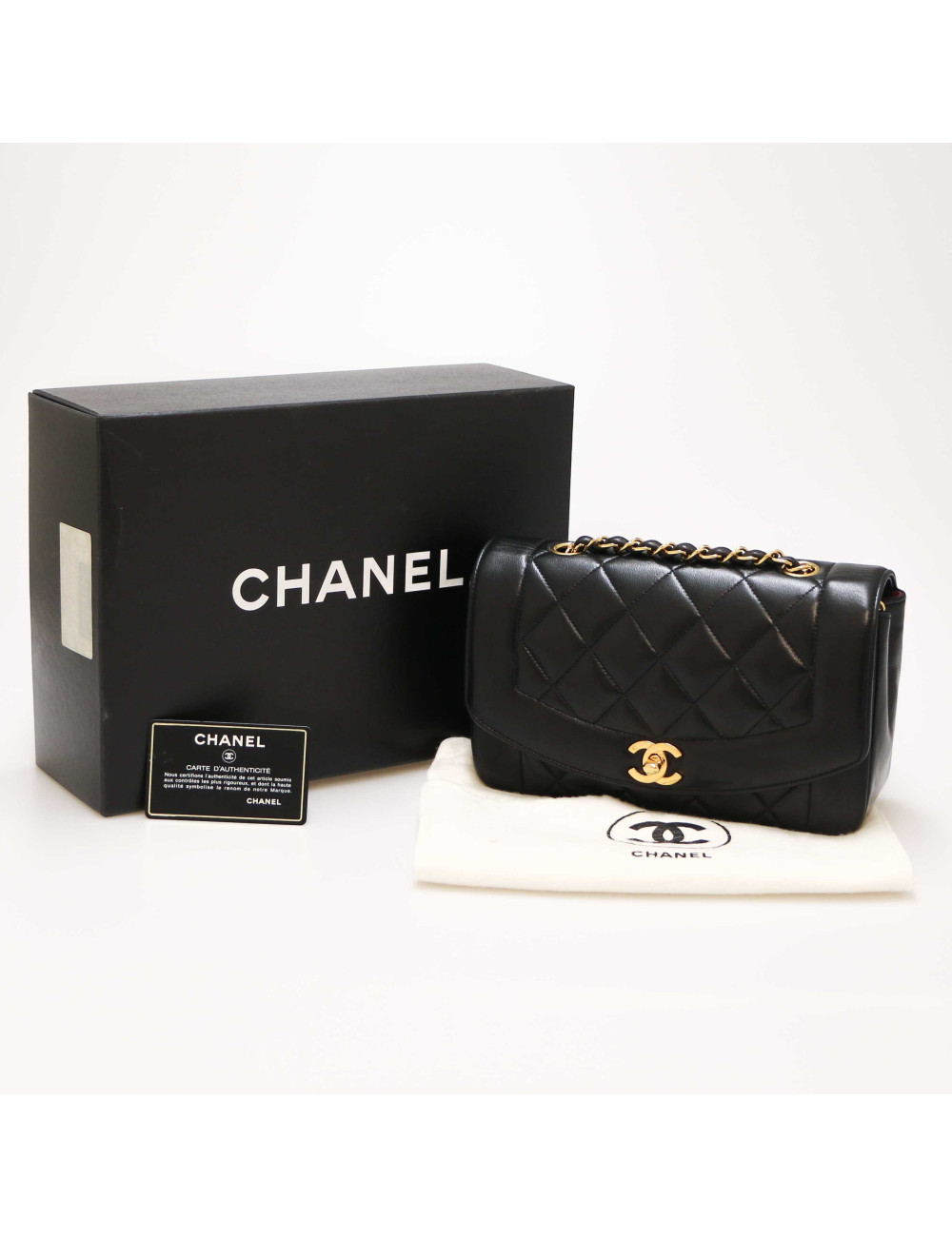 Sac CHANEL Diana cuir noir