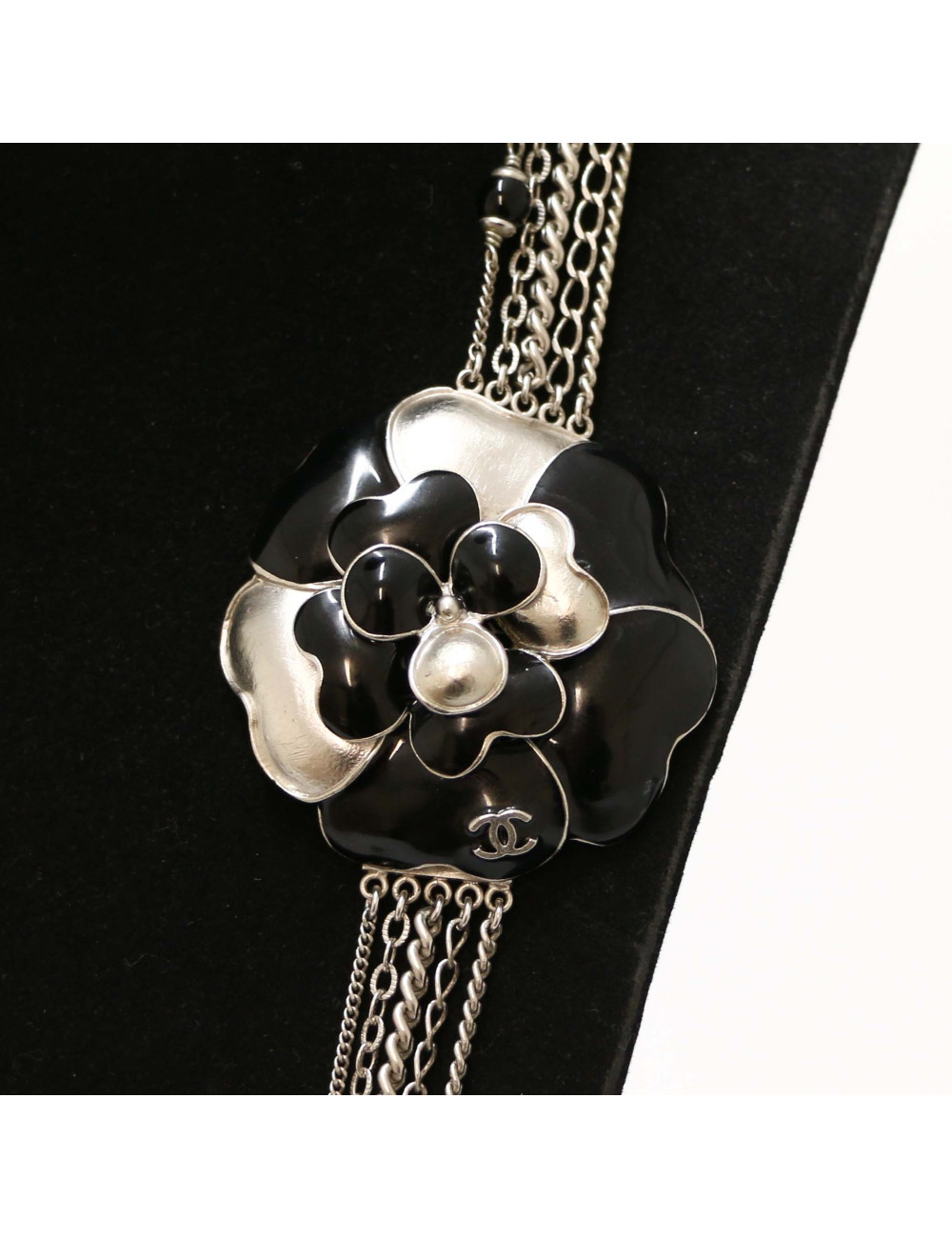 Sautoir Camélia CHANEL multirangs argent