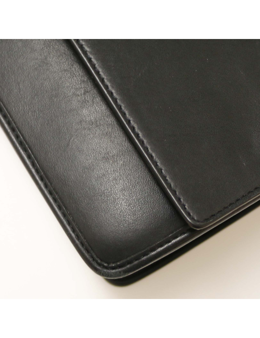 Sac bandoulière FENDI cuir noir