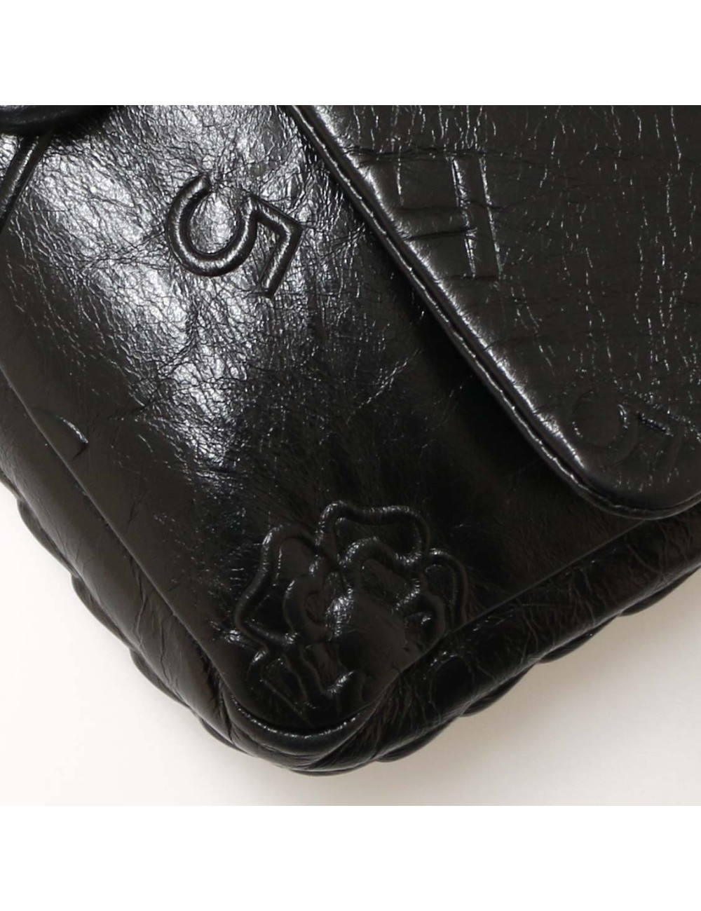 Sac CHANEL cuir embossé noir