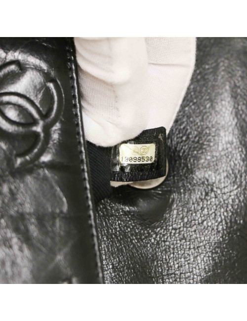 Sac CHANEL cuir embossé noir