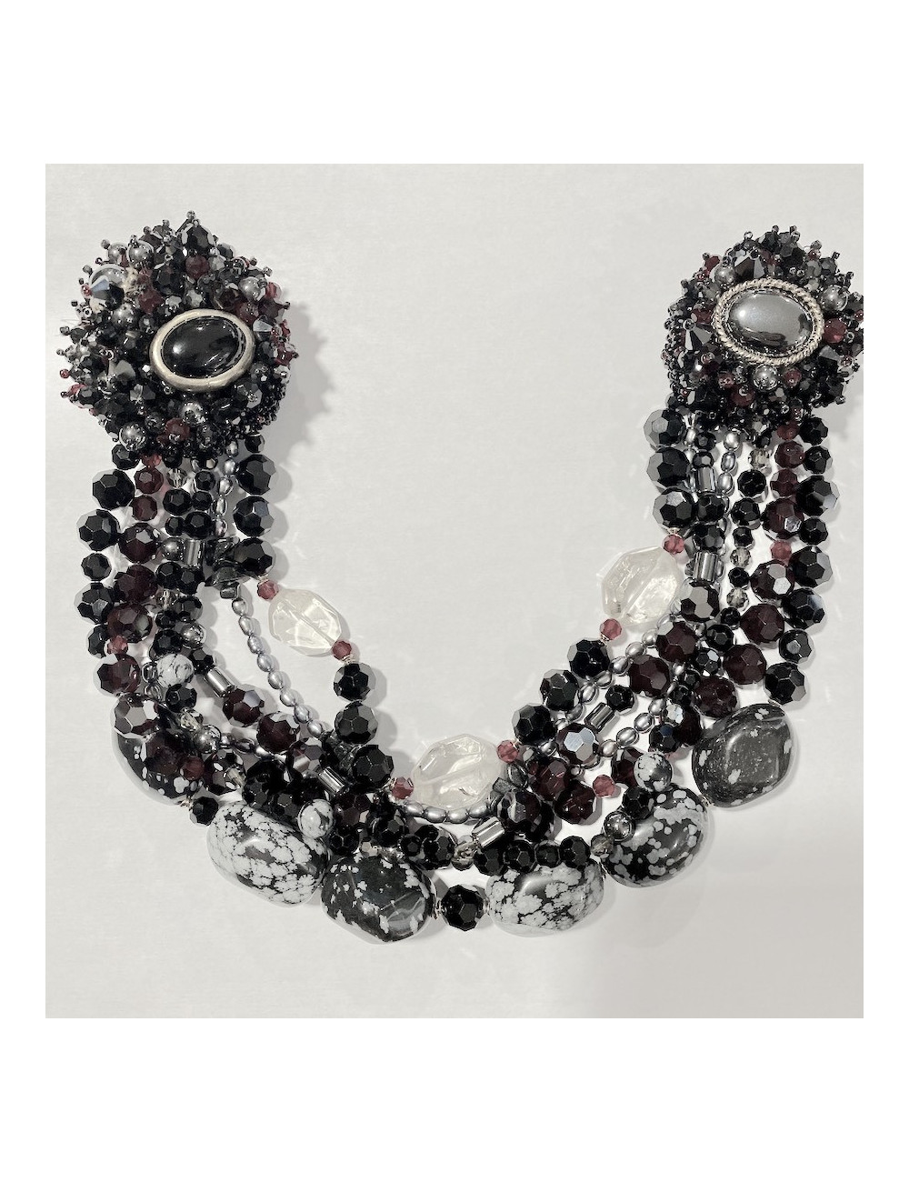 Broche chatelaine CHANEL multirangs pierres