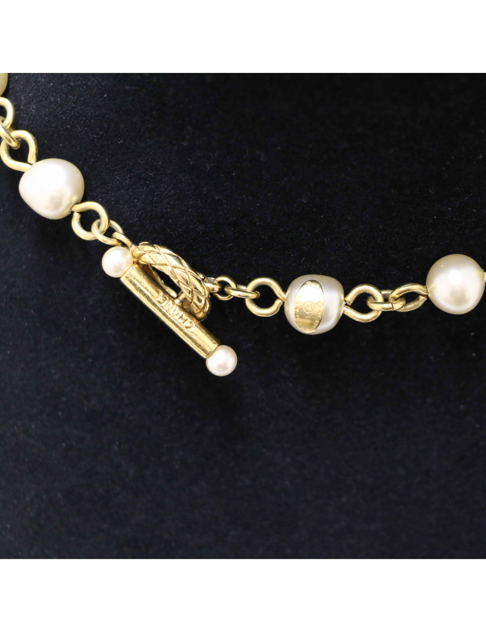 Sautoir CHANEL Vintage perles nacrées 