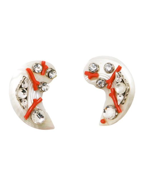Boucles d'oreille nacre, corail et brillants
