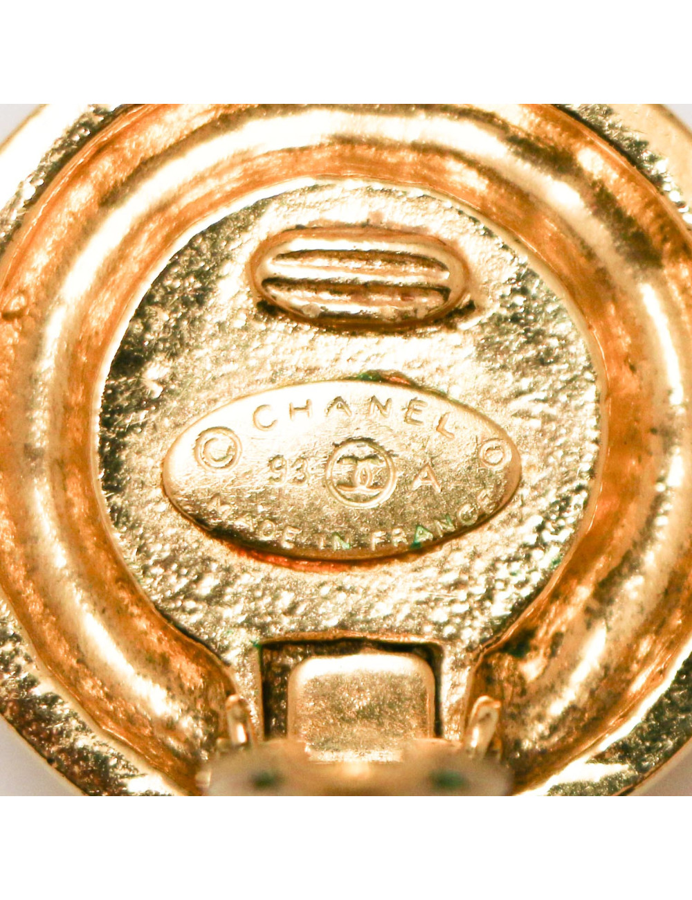 Clips CHANEL perles nacrées