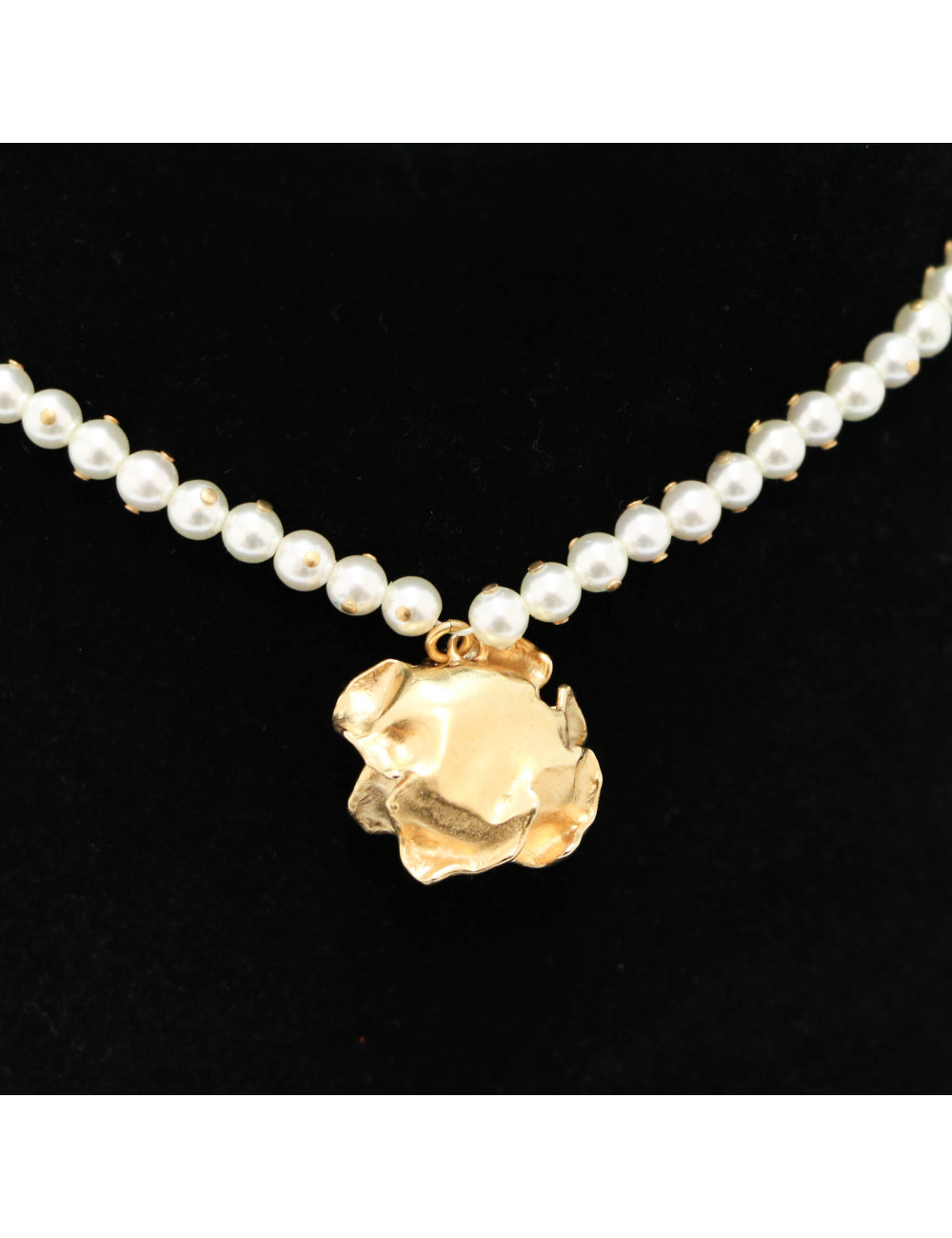 Collier perles DIOR pendentif rose métal doré