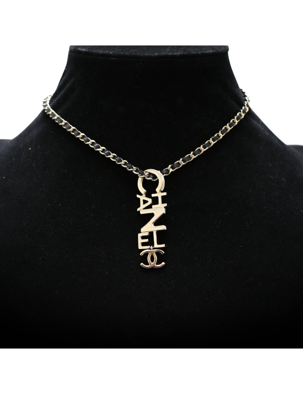 Collier CHANEL chaine entrelacée de cuir
