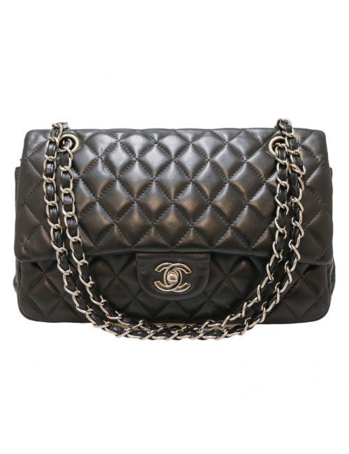 Timeless CHANEL matelassé noir