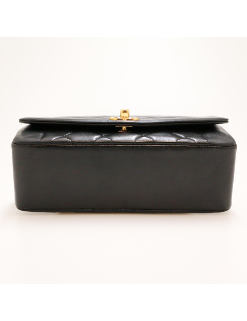 Petit CHANEL Diana vintage