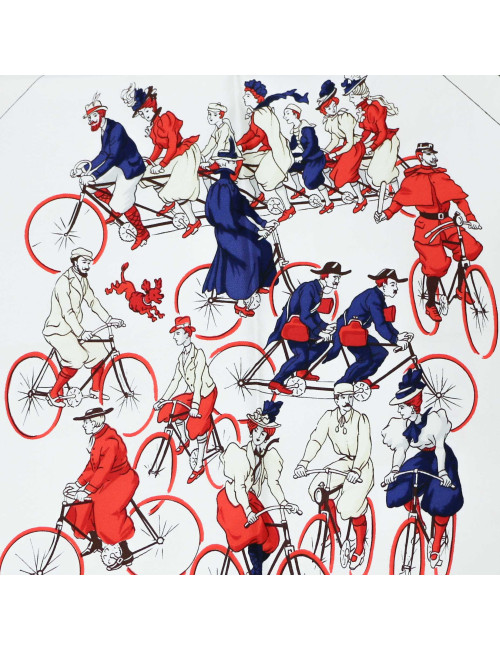 Carré HERMES soie 100 %