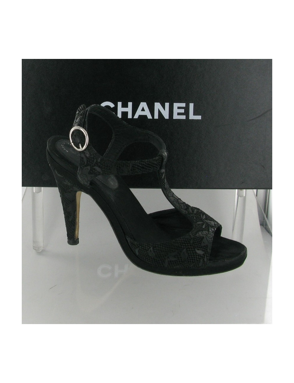 Escarpins cuir dentelleb CHANEL