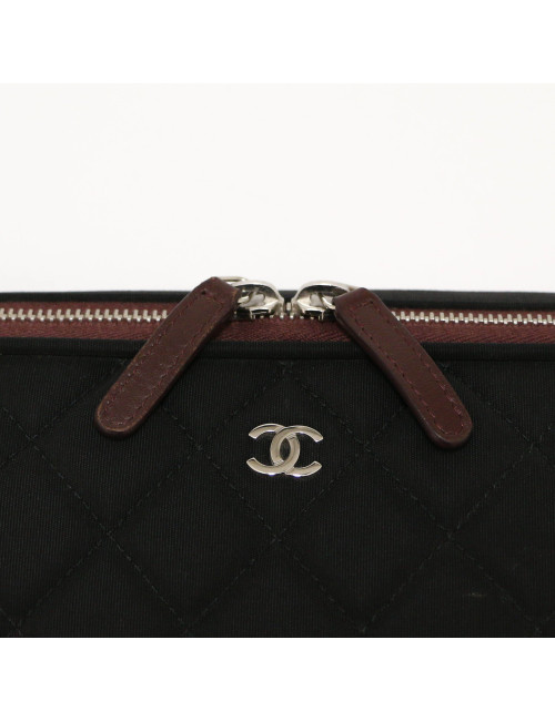 Pochette CHANEL toile matelassée noire