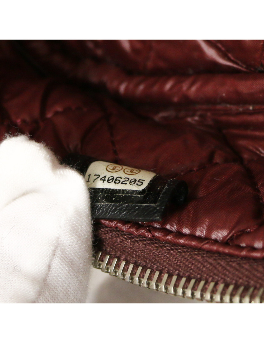 Pochette CHANEL toile matelassée noire