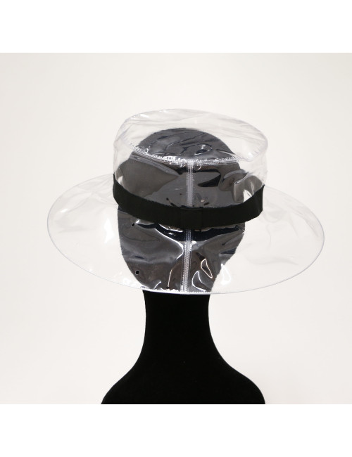 Chapeau CHANEL transparent