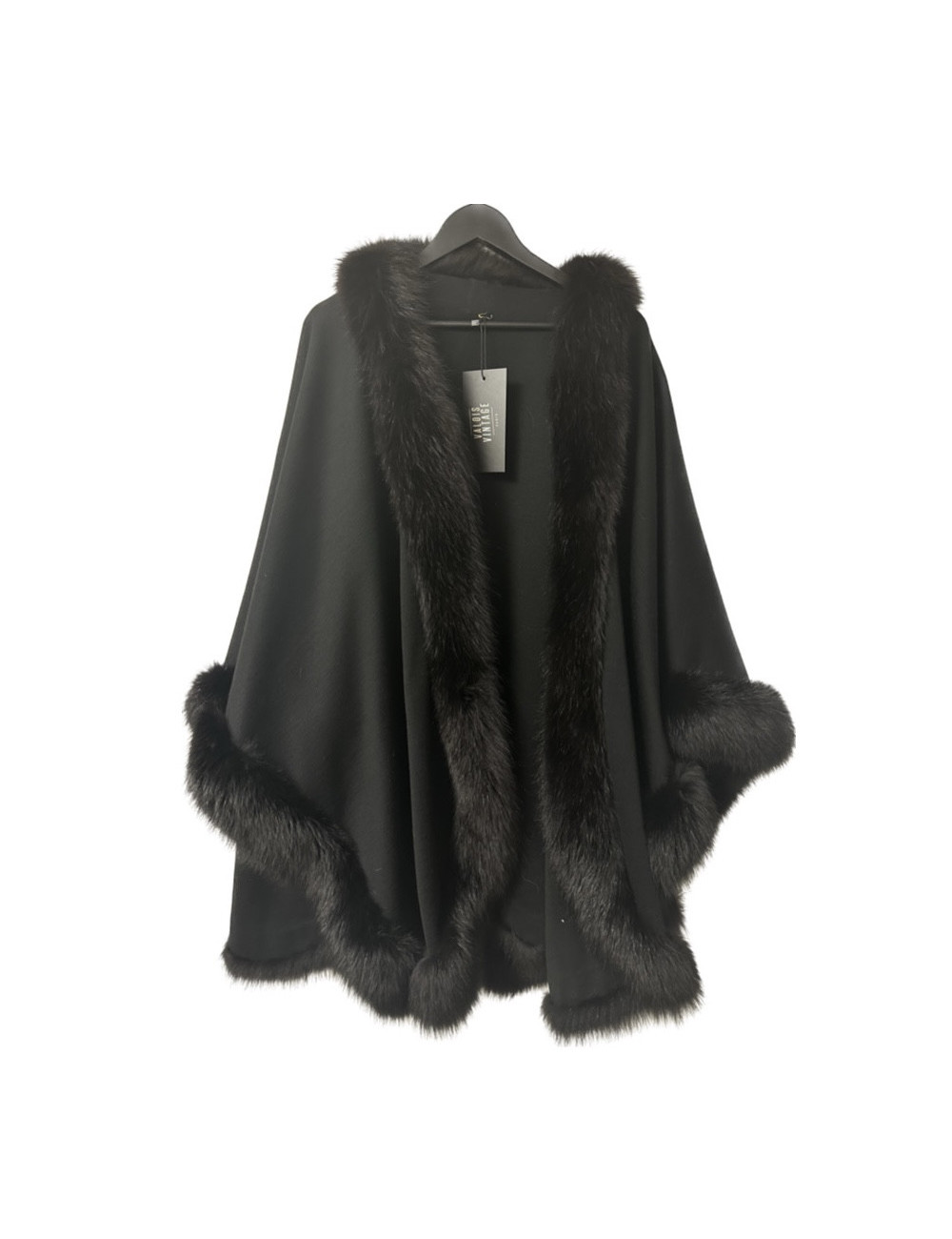 Cape noire jersey gansée de fourrure