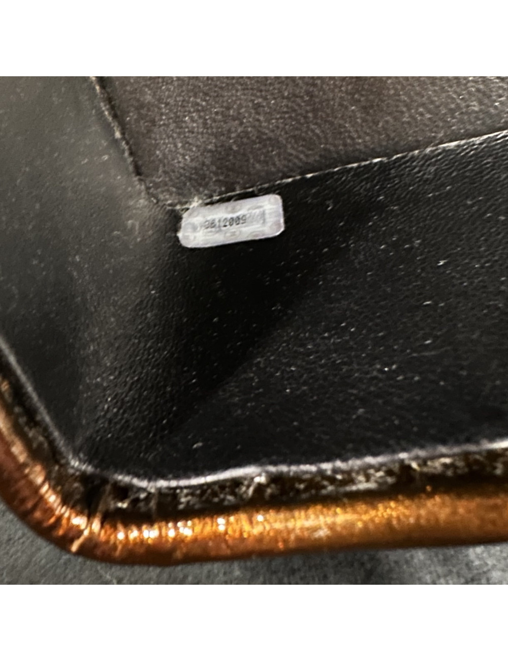 CHANEL Vanity case bronze irisé