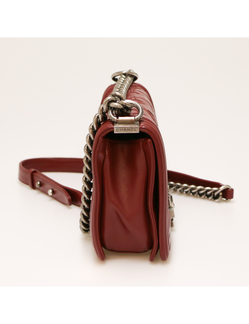 Sac Boy CHANEL embossé bordeaux