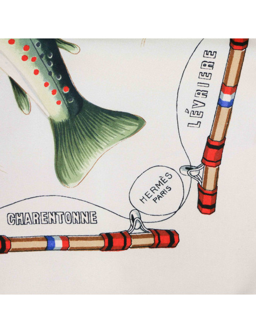 Carré HERMES soie 100 %