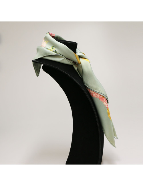 HERMES Régina silk square scarf