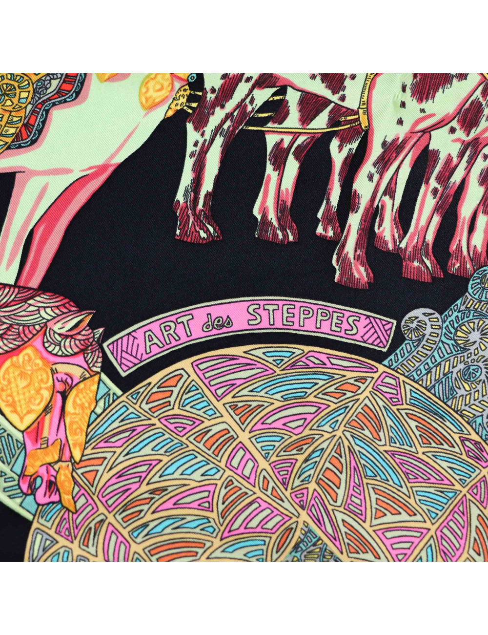 Carré HERMES Art de Steppes soie