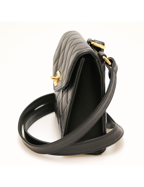 Sac CHANEL matelassé noir 