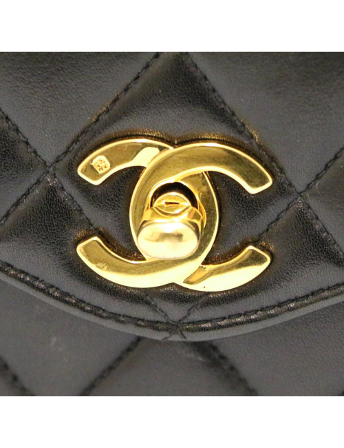 Sac CHANEL matelassé noir 