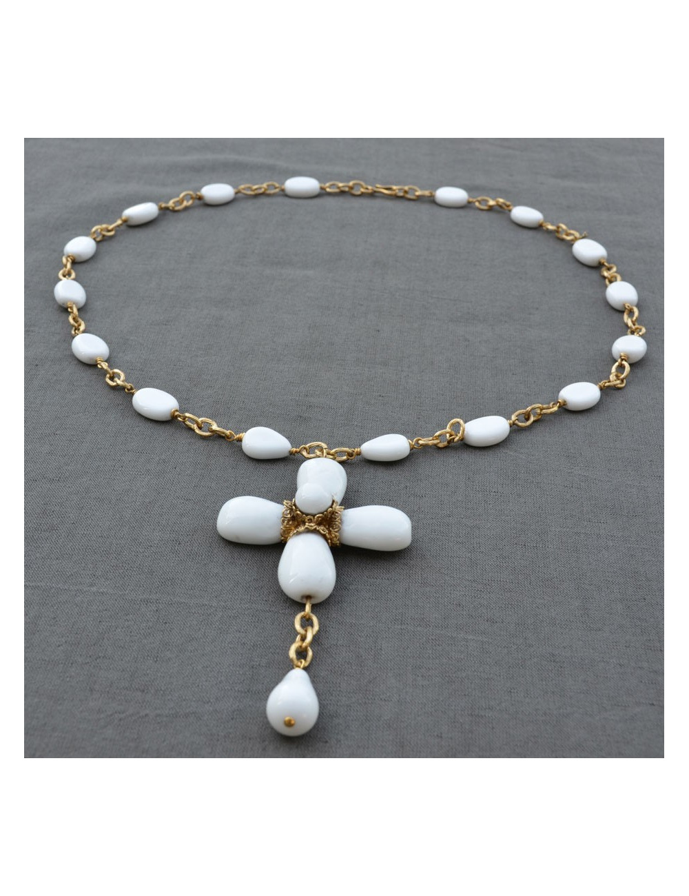 Collier Croix blanc Marguerite de Valois