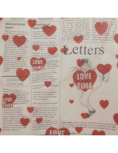 Carré JOHN GALLIANO