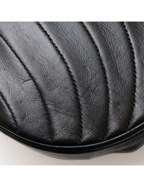 Petit sac noir CHANEL vintage