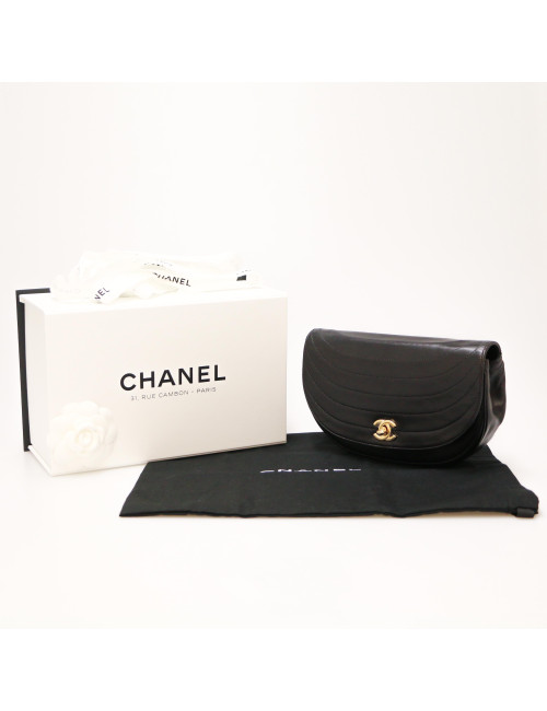 Petit sac noir CHANEL vintage