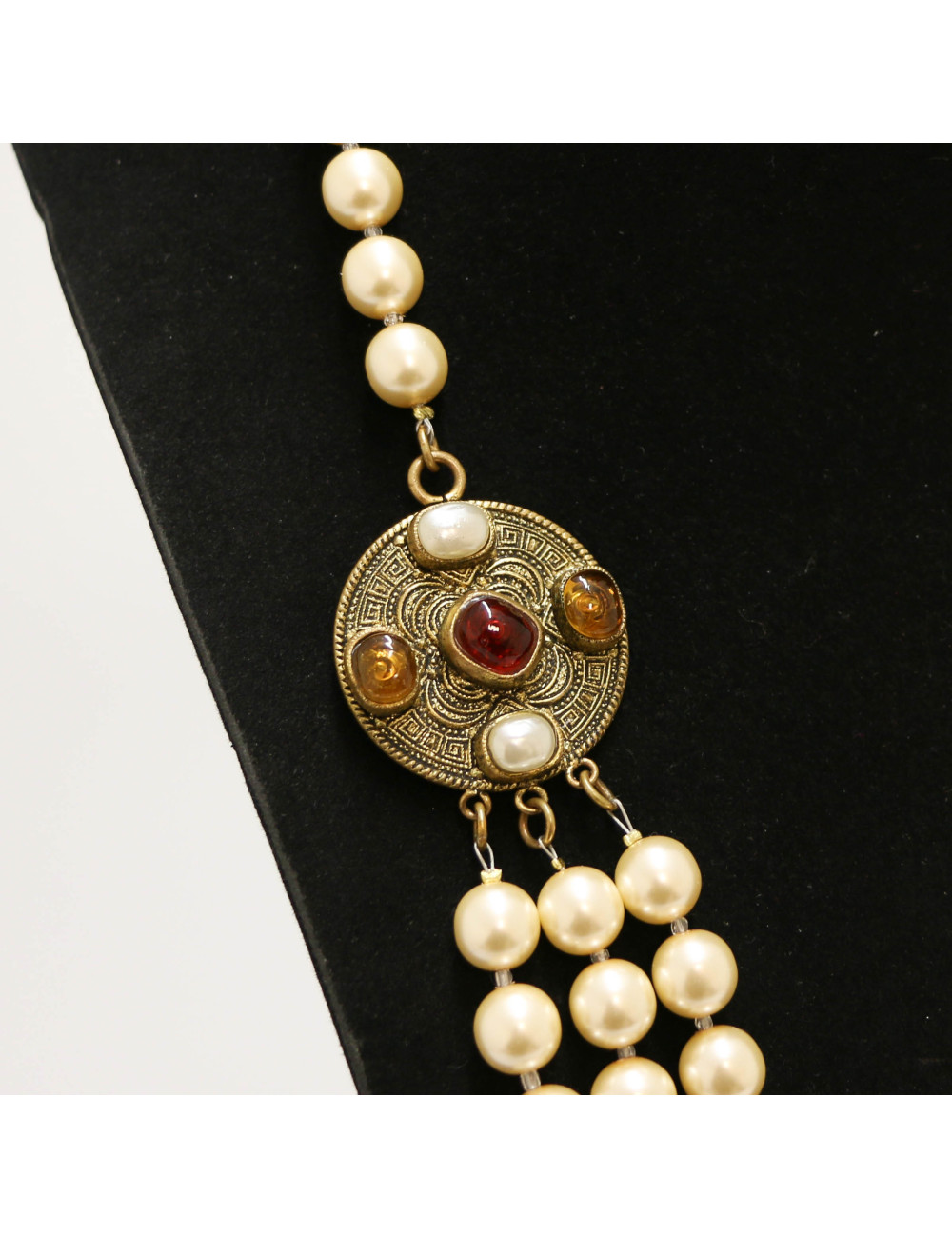 CHANEL 1984 vintage triple-row long pearl necklace