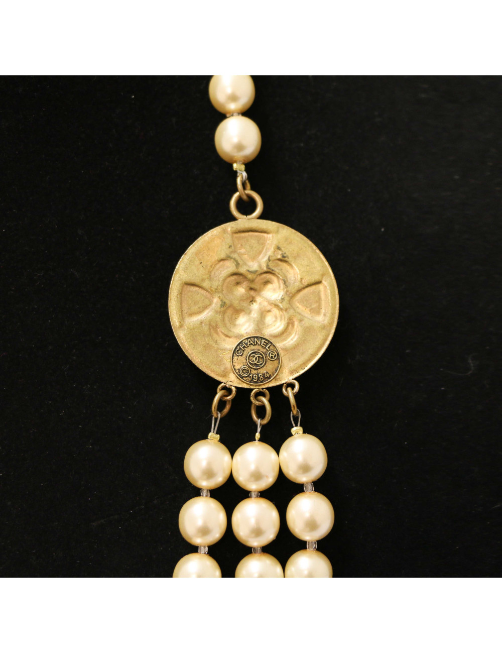 CHANEL 1984 vintage triple-row long pearl necklace