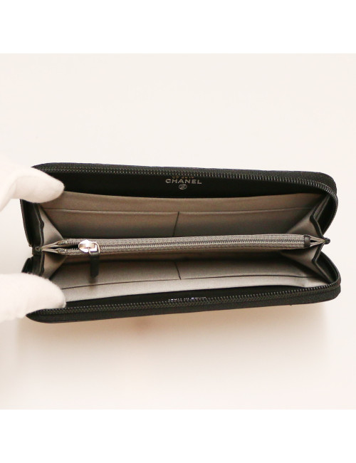 Portefeuille CHANEL cuir embossé noir