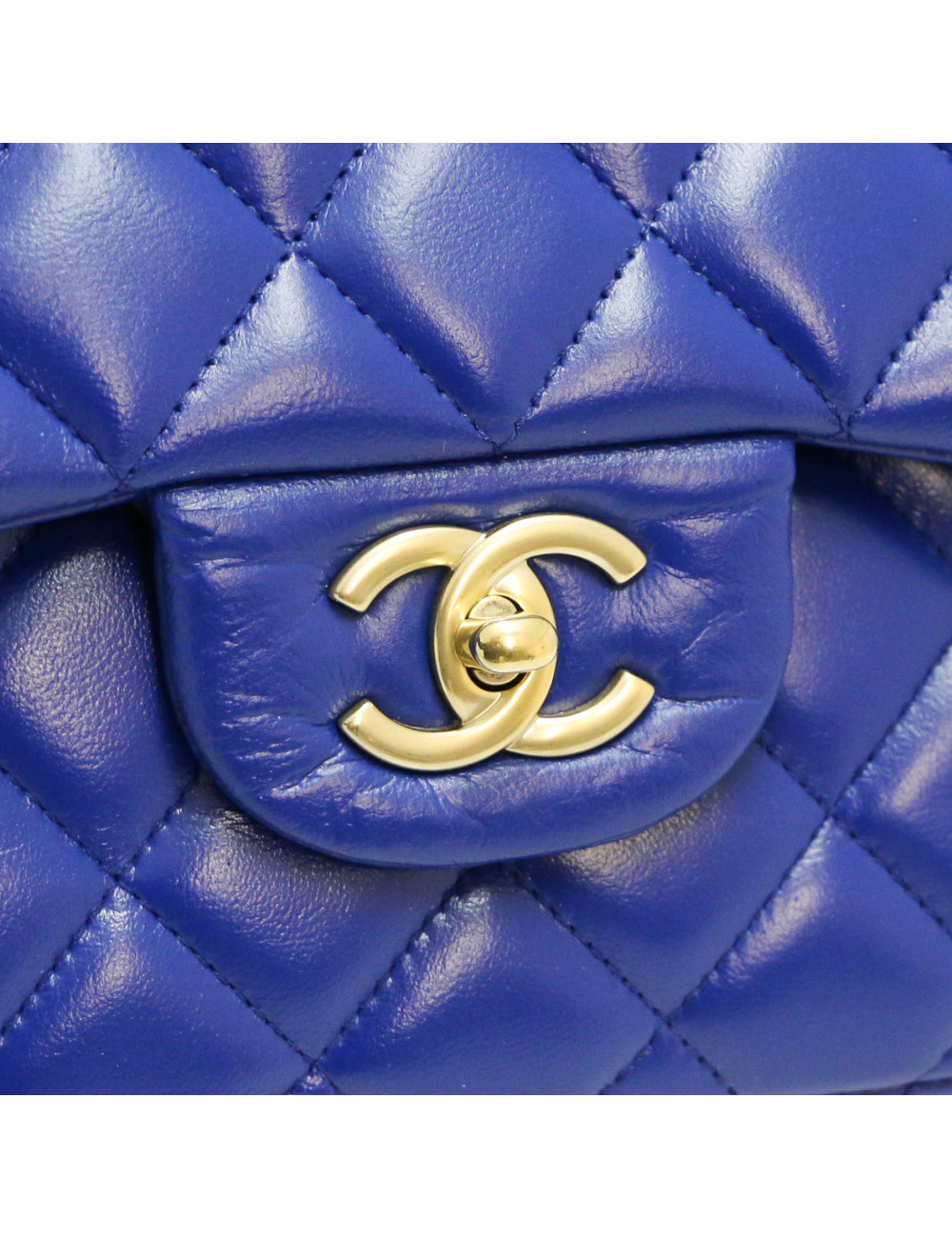 CHANEL lambskin  Jumbo bag
