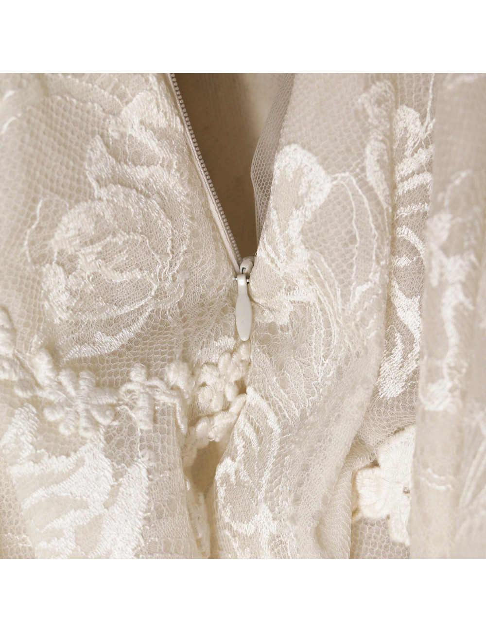 Robe GIAMBATTISTA VALLI haute couture dentelle écrue