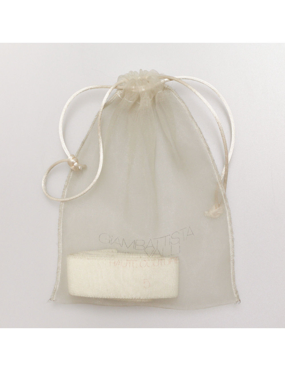 Robe GIAMBATTISTA VALLI haute couture dentelle écrue