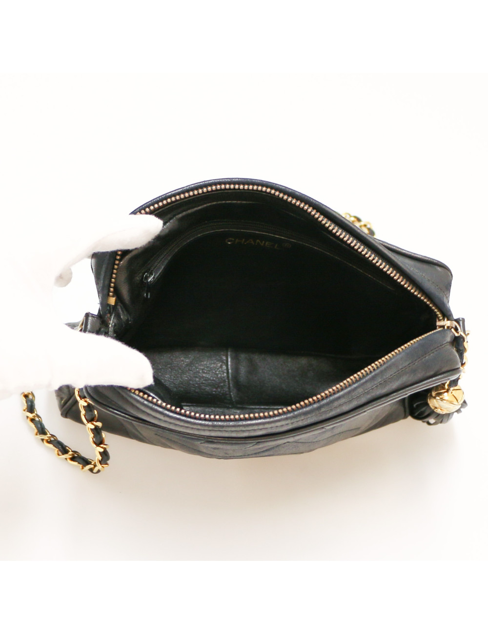 Caméra CHANEL chevron noir