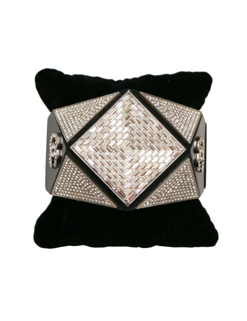 Manchette CHANEL en plexi noir et strass