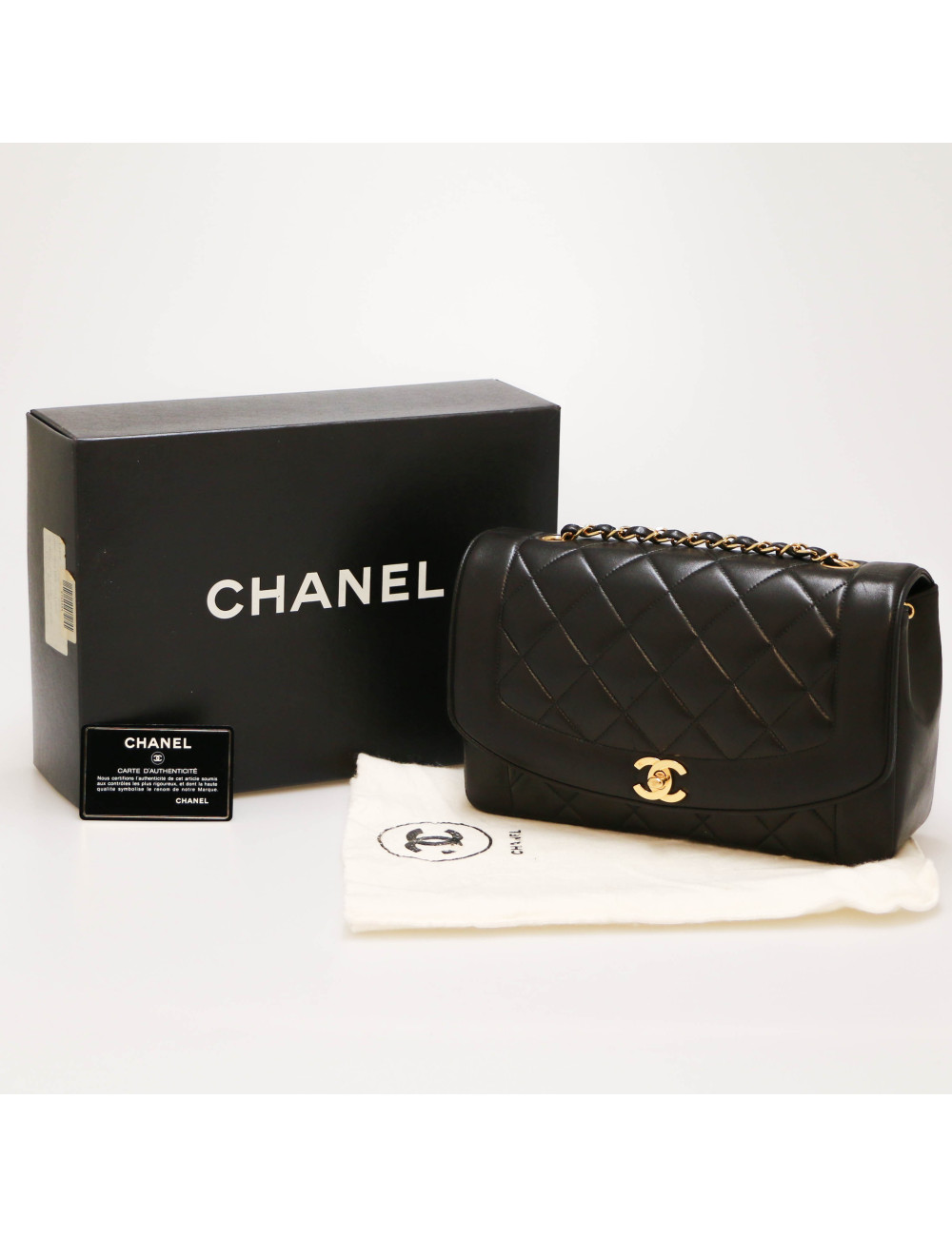 Sac vintage Diana CHANEL noir