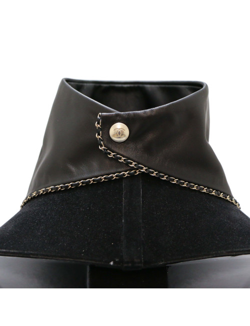 Bandana CHANEL cuir noir broche amovible